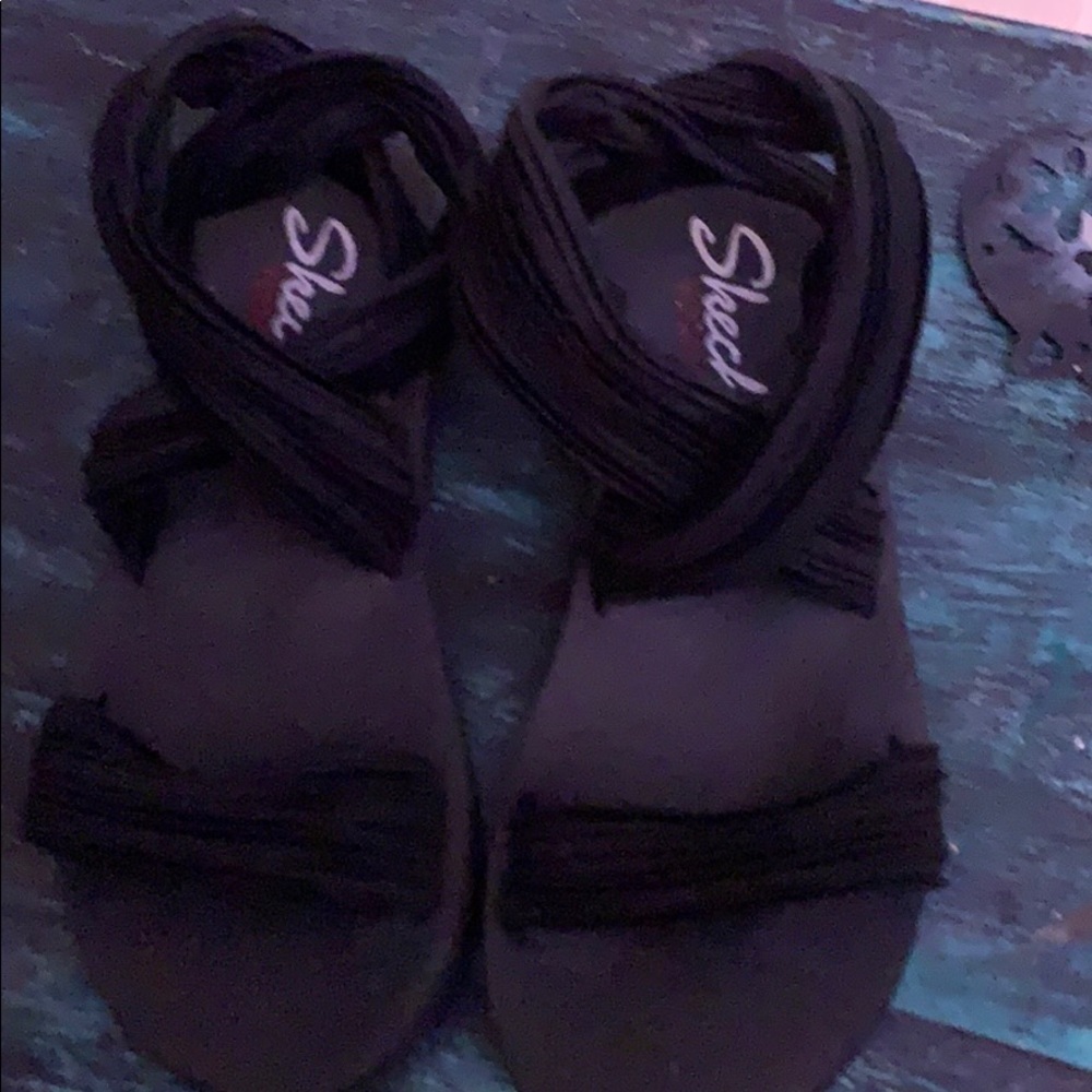Sketchers sandals